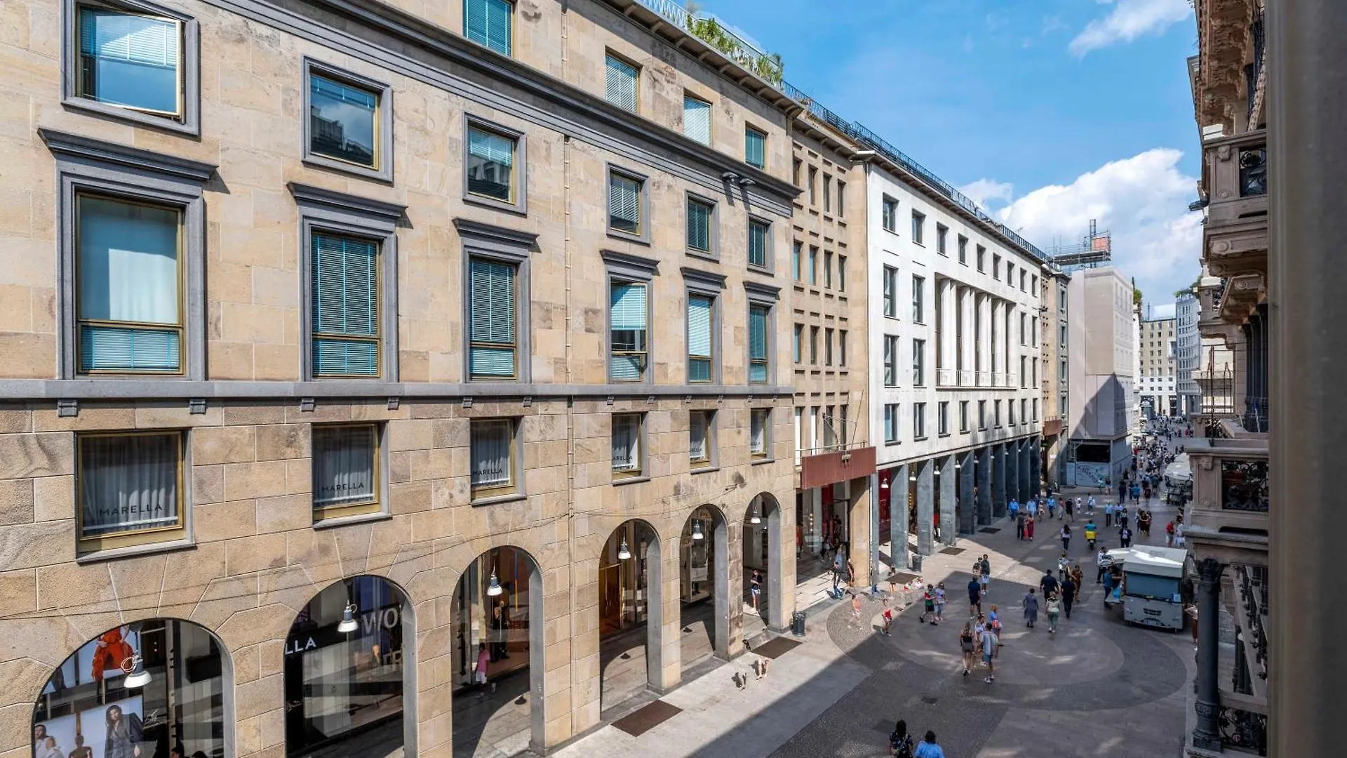 Luvi - Duomo Apartment Milan 0*,  Italy